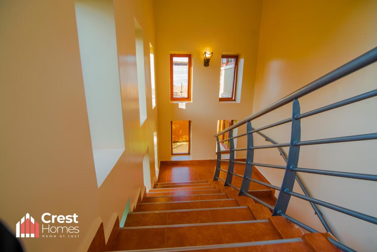 Crest Homes Uganda Kitende エクステリア 写真